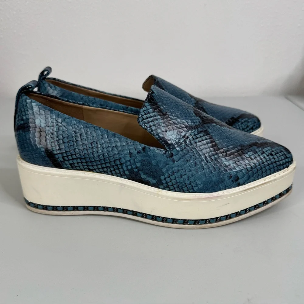 Karl‎ Lagerfeld Brea Blue Snakeskin Print Slip On Platform Shoes Size 6.5